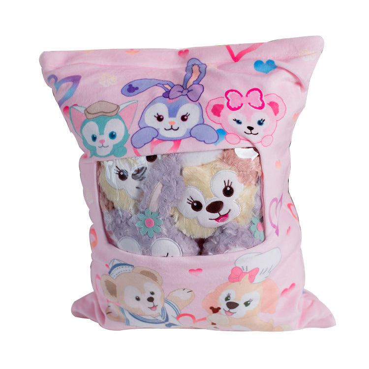 Internet celebrities with the same Tamiflu snacks, pillows, plush toys, dolls, a big bag, office chairs, and large pillows