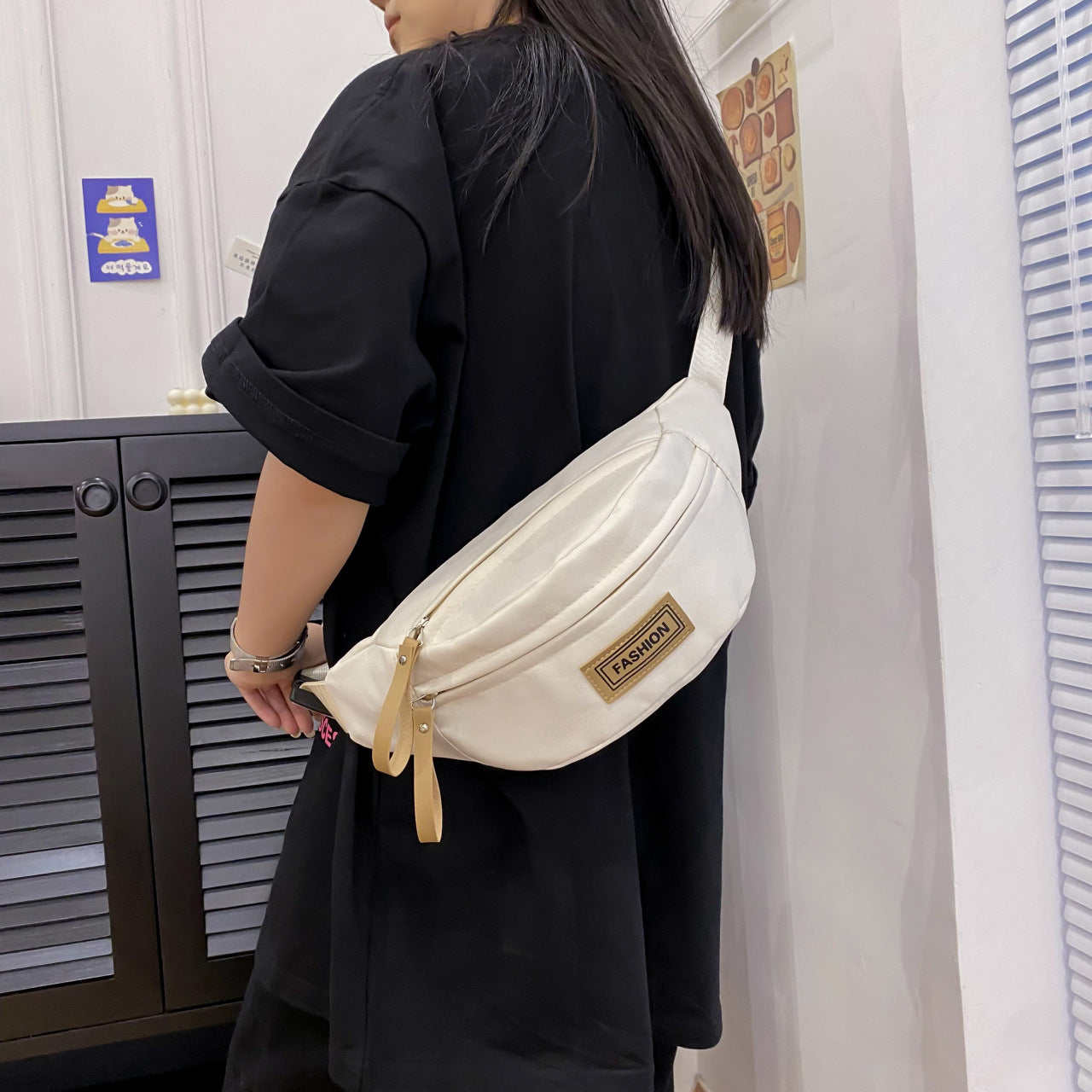 Fashion Versatile Large Capacity Women's Chest Waist Bag for Daily Outdoor Use